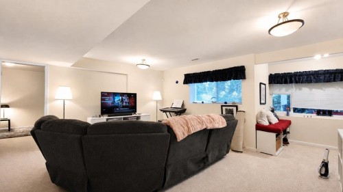 1421 Madrona Place, Coquitlam, BC 