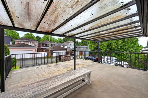 2532 24Th Avenue E, Vancouver, BC 
