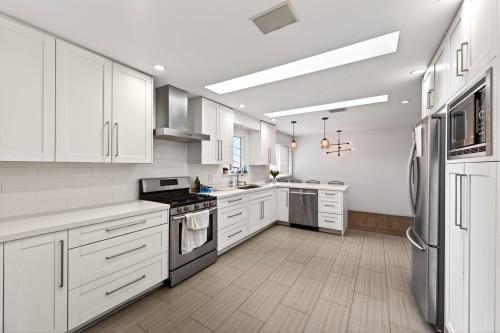 2532 24Th Avenue E, Vancouver, BC 