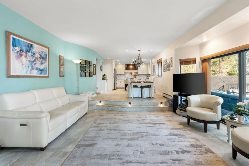 732 Rochester Avenue, Coquitlam, BC 