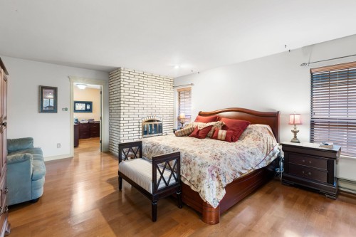 732 Rochester Avenue, Coquitlam, BC 