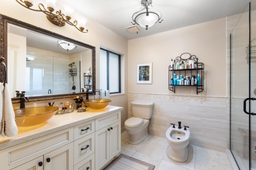 732 Rochester Avenue, Coquitlam, BC 