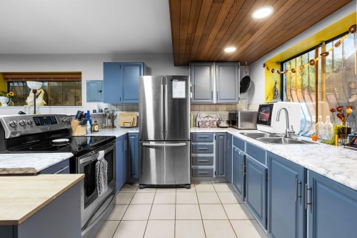 732 Rochester Avenue, Coquitlam, BC 