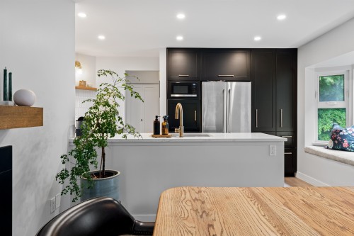 3381 Flagstaff Place, Vancouver, BC 