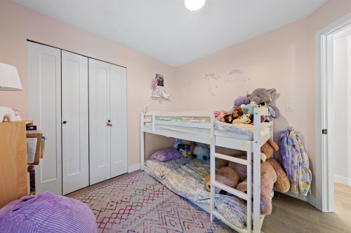 3381 Flagstaff Place, Vancouver, BC 
