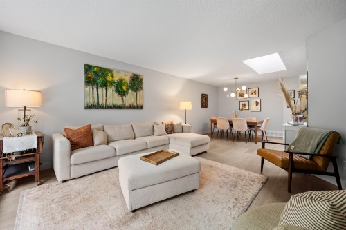 3381 Flagstaff Place, Vancouver, BC 