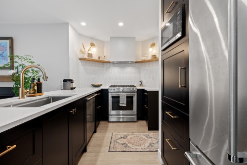 3381 Flagstaff Place, Vancouver, BC 