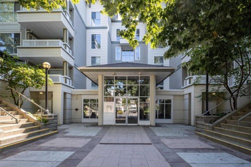 330-8880 Jones Road  Richmond, BC V6Y 3Z1