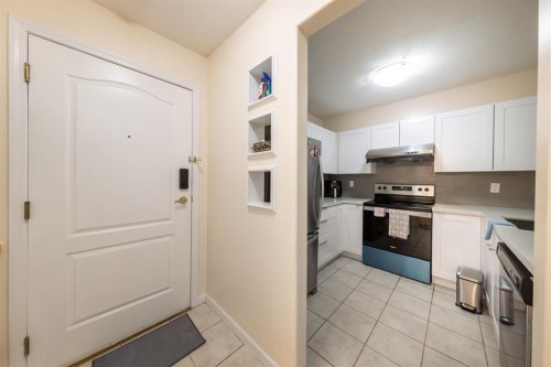330-8880 Jones Road, Richmond, BC 