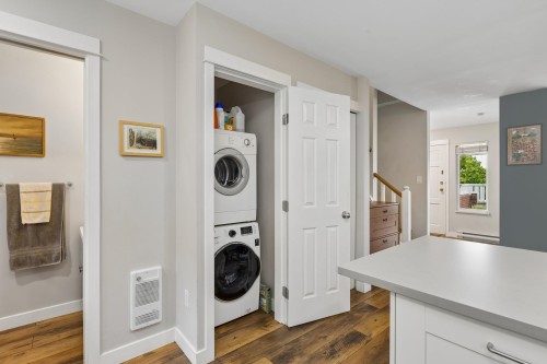 7-240 Keith Road E, North Vancouver, BC 