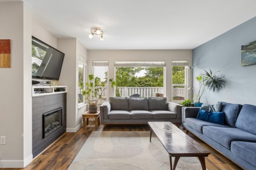 7-240 Keith Road E, North Vancouver, BC 