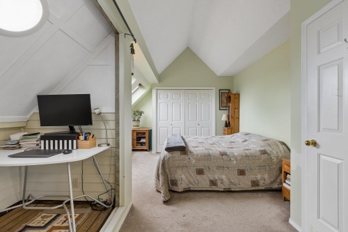 7-240 Keith Road E, North Vancouver, BC 