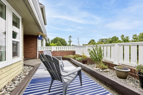 7-240 Keith Road E, North Vancouver, BC 