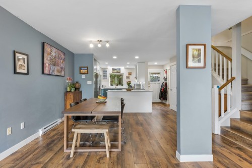 7-240 Keith Road E, North Vancouver, BC 