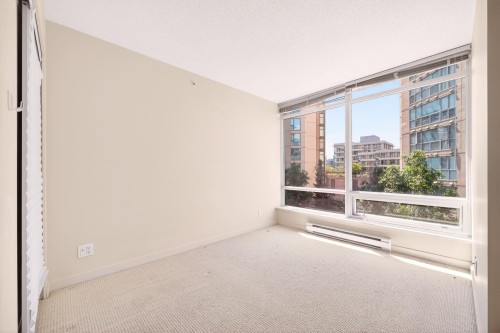 606-8280 Lansdowne Road, Richmond, BC 