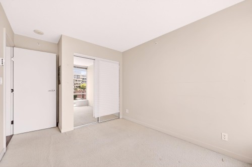 606-8280 Lansdowne Road, Richmond, BC 