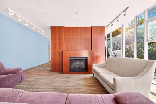 606-8280 Lansdowne Road, Richmond, BC 