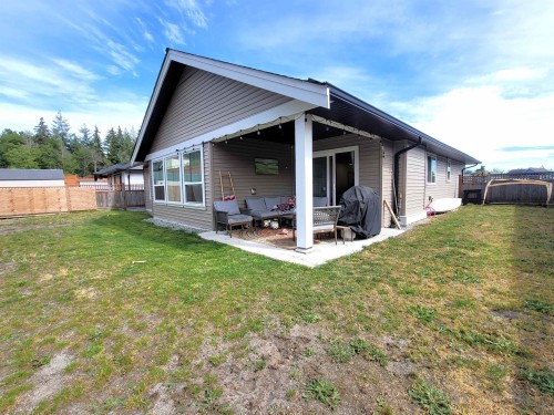 1040 Celia Crescent, Gibsons, BC 