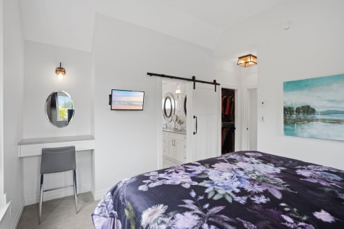 4098 16Th Avenue W, Vancouver, BC 