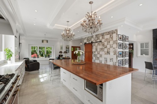 4098 16Th Avenue W, Vancouver, BC 