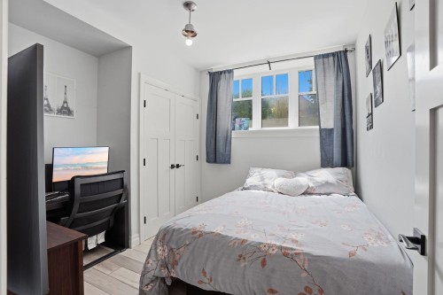 4098 16Th Avenue W, Vancouver, BC 