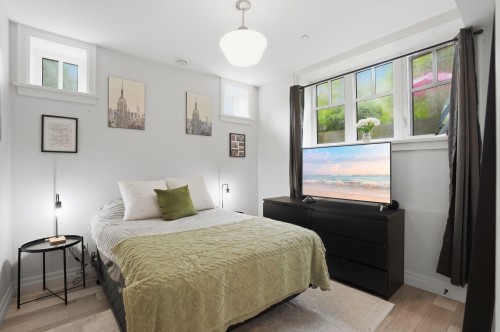 4098 16Th Avenue W, Vancouver, BC 