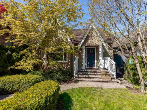 4549 12Th Avenue W, Vancouver, BC 