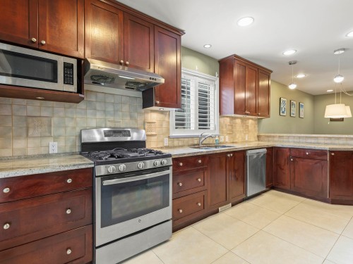 4549 12Th Avenue W, Vancouver, BC 