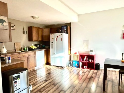 26500 124 Avenue, Maple Ridge, BC - Indoor