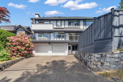 111 Sandringham Crescent, North Vancouver, BC 