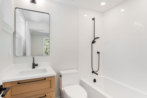 980 Bidwell Street, Vancouver, BC 