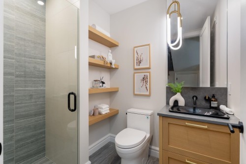 1685 Nelson Street, Vancouver, BC 
