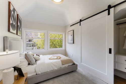 1685 Nelson Street, Vancouver, BC 