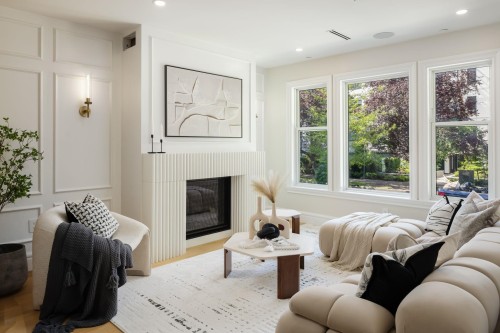 1685 Nelson Street, Vancouver, BC 