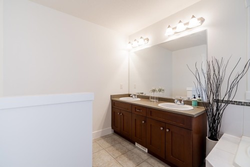 13622 228Th Street, Maple Ridge, BC 