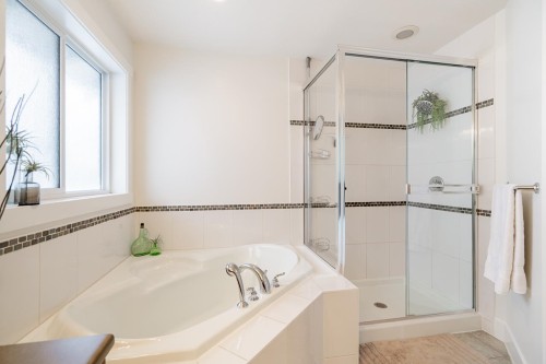 13622 228Th Street, Maple Ridge, BC 
