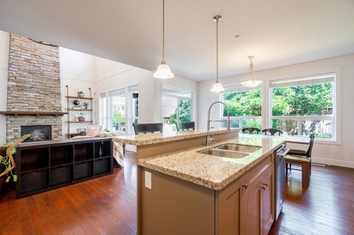 13622 228Th Street, Maple Ridge, BC 