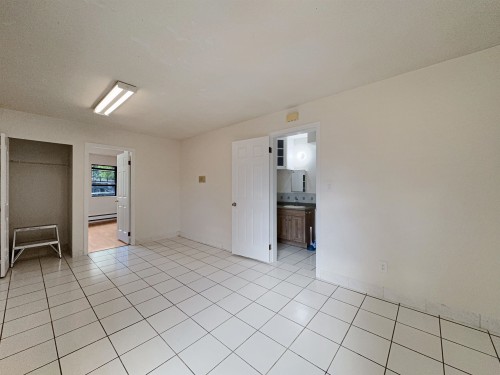 3218 45Th Avenue E, Burnaby, BC 