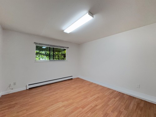 3218 45Th Avenue E, Burnaby, BC 