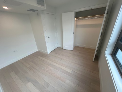 6284 Oak Street, Vancouver, BC 
