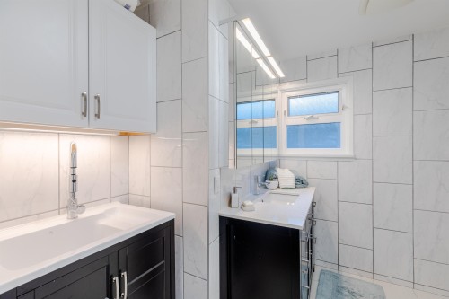2951 Venables Street, Vancouver, BC 