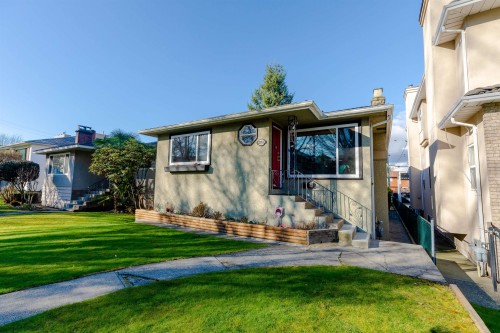 2951 Venables Street, Vancouver, BC 