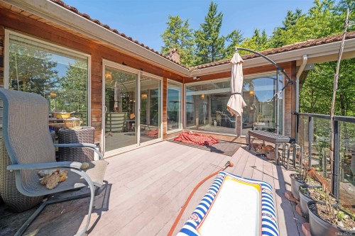1448 Sandhurst Place, West Vancouver, BC 