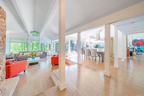 1448 Sandhurst Place, West Vancouver, BC 