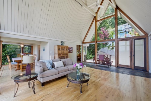 820 Younette Drive, West Vancouver, BC 