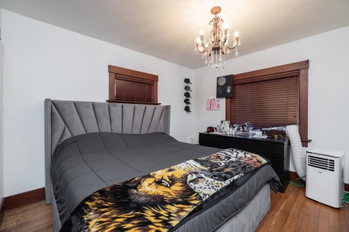 4338 Arthur Drive, Delta, BC - Indoor Photo Showing Bedroom
