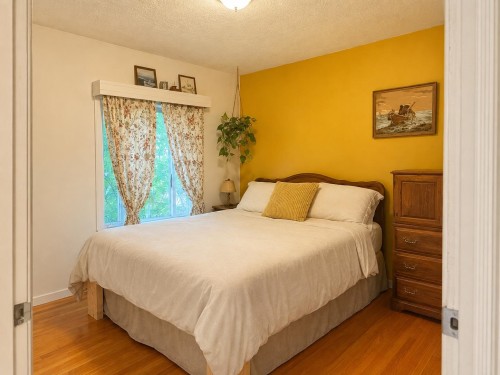 5569 Culloden Street, Vancouver, BC - Indoor Photo Showing Bedroom