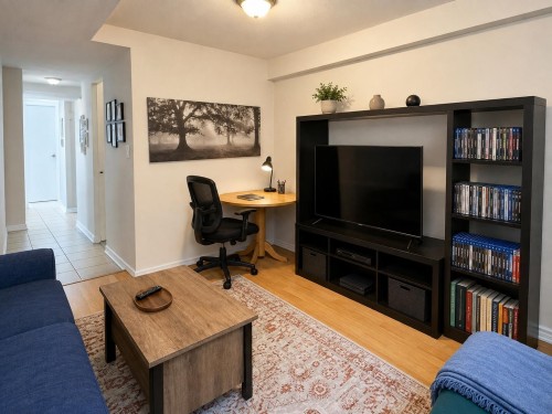 5569 Culloden Street, Vancouver, BC - Indoor Photo Showing Living Room