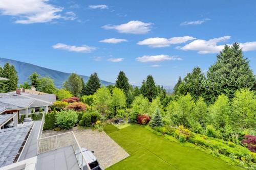 950 Greenwood Road, West Vancouver, BC 