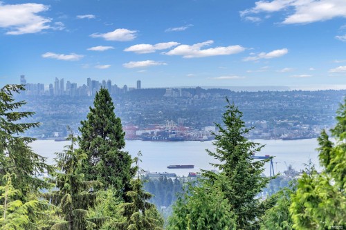 950 Greenwood Road, West Vancouver, BC 